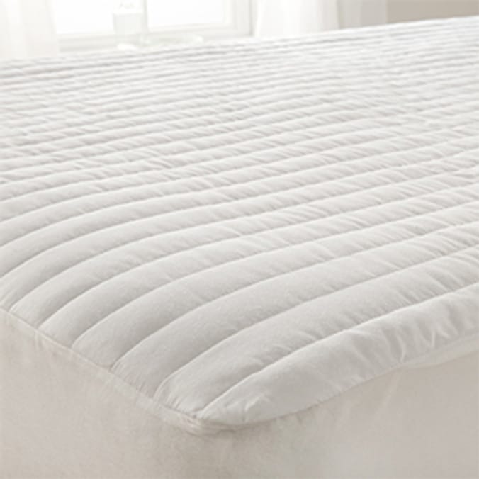 Silentnight Warm & Snug Mattress Topper (King) homeware bedroom bedding