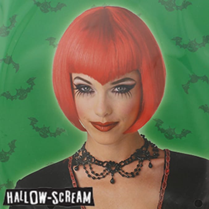 Hallow-Scream Vampiress Wig: Red