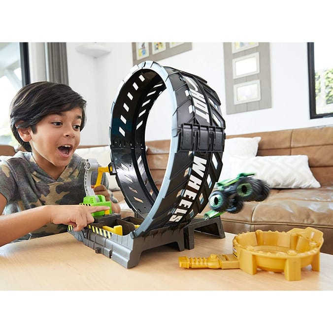 Hot Wheels Monster Trucks Epic Loop Challenge Playset, play sets