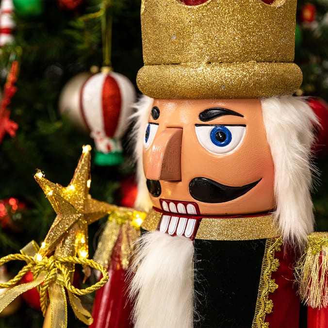 Festive Feeling: Singing Nutcracker with Moving Arms & Mouth - Red