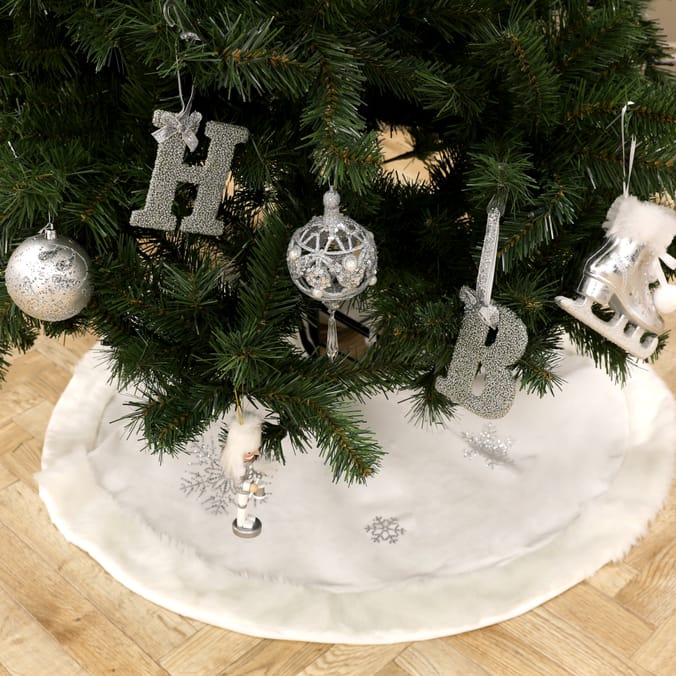 Festive Feeling: Tree Skirt - White with Gold Diamante