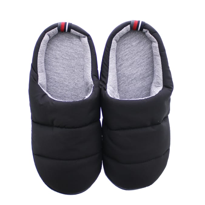 Essential Apparel Men s Slippers Black slip on slip on boy