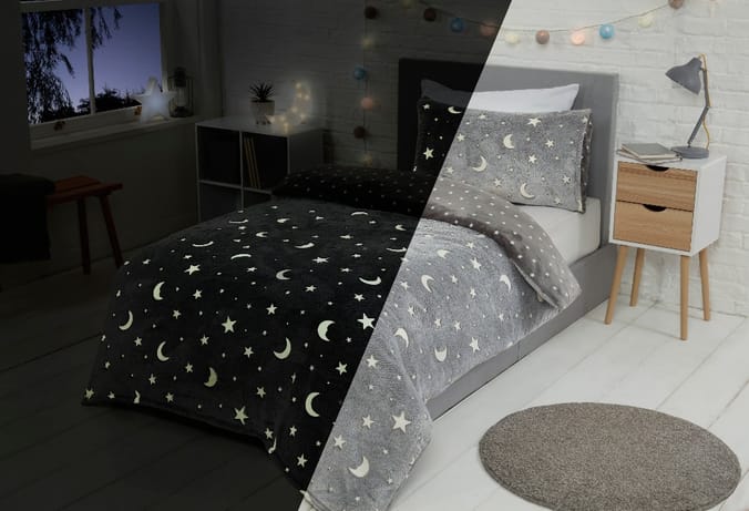 Sleepdown Glow in the Dark Moons Stars Fleece Duvet Set bedding