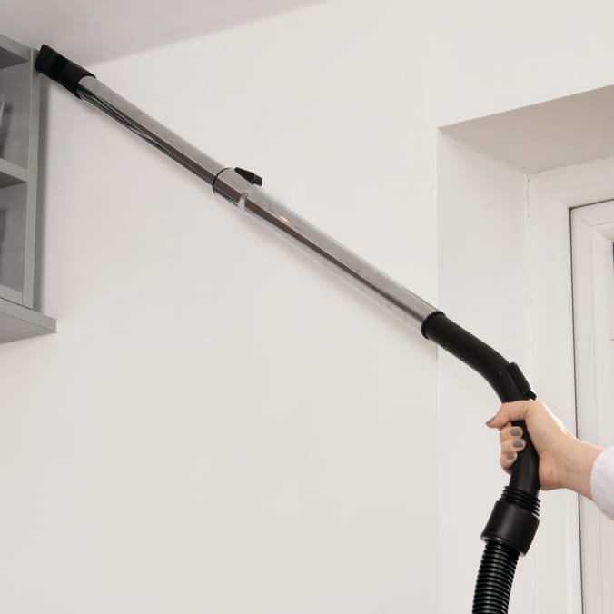 Daewoo 2l Tornado Bagless Cyclonic Vacuum 700W Cyclonic Vacuum