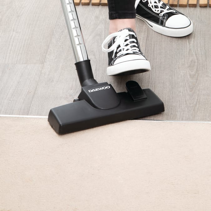 Daewoo 2l Tornado Bagless Cyclonic Vacuum 700W Cyclonic Vacuum