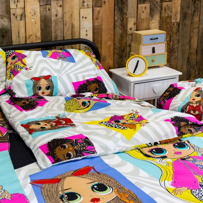 LOL Surprise Buzz Double Reversible Duvet Set girls girl s kids children s childrens L.O.L surprises dolls covers duvets bedding 5056197131947 Home Bargains