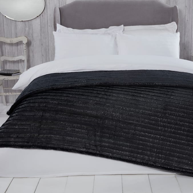 Home bargains best sale bed throws