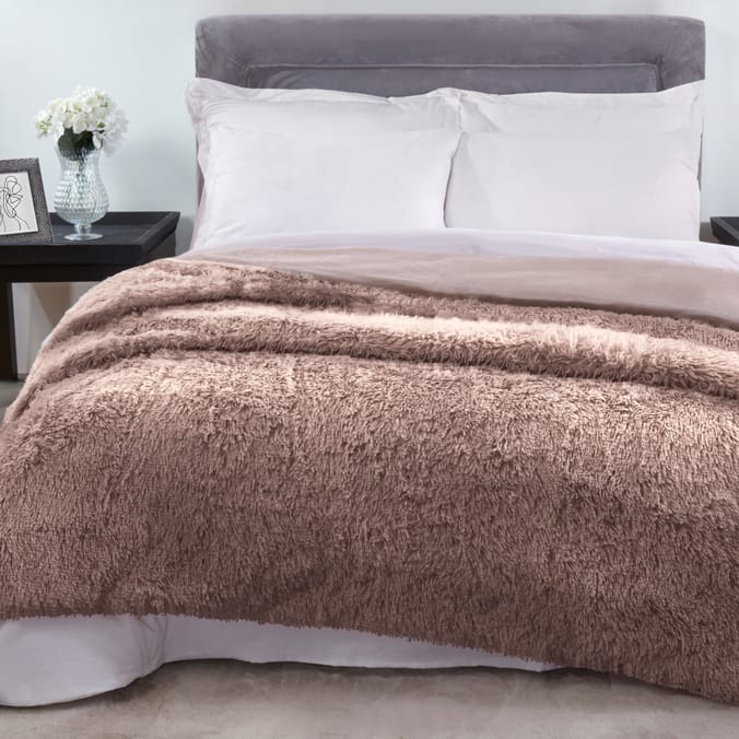 Home bargains best sale bed throws