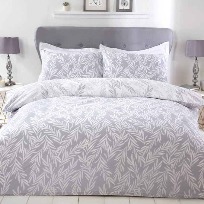 Sleepdown Trailing Leaf Grey Bedding Reversible Duvet Set, leaves