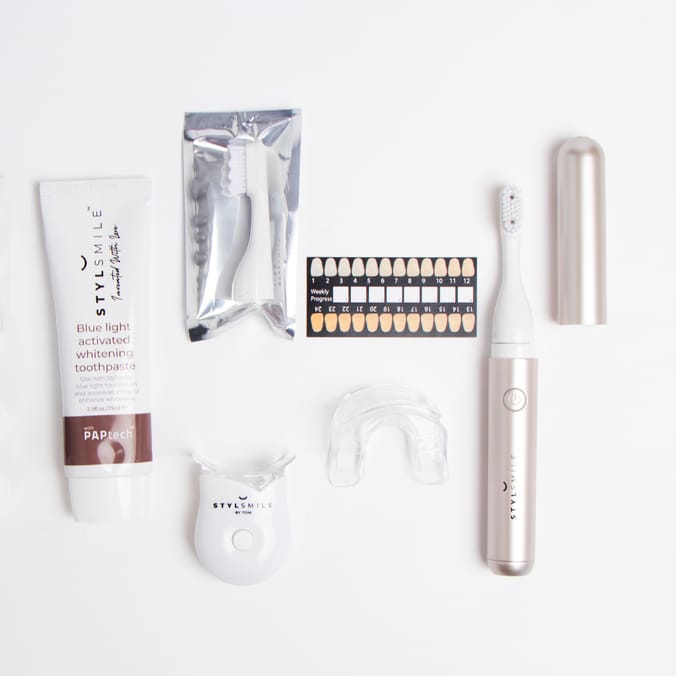 STYLSMILE Lighten Up! Teeth Whitening Toothbrush Kit, tooth, light
