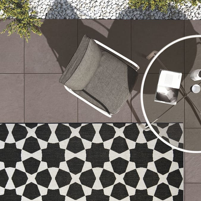 Kaleidoscope Indoor/Outdoor Rug, rugs, garden, patio, grey, silver