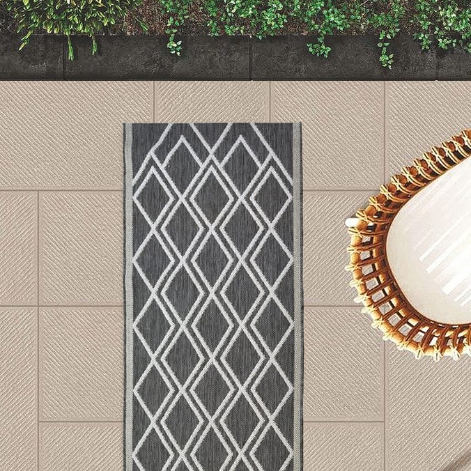 Diamond Indoor/Outdoor Runner Black, rugs, runners, graden, patio