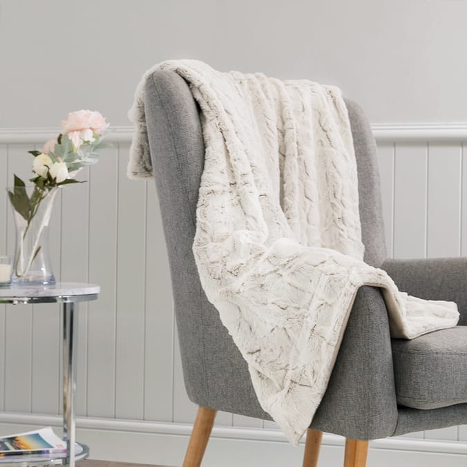 Home bargains online throws