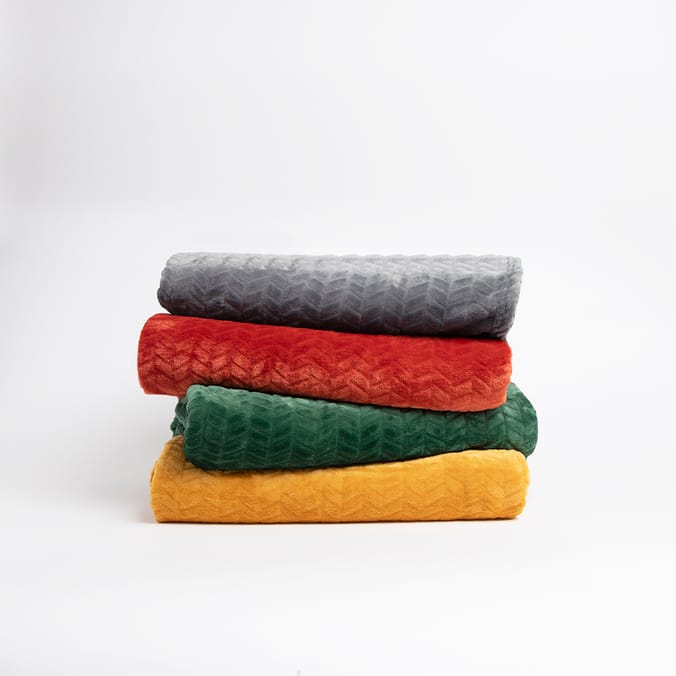 Embossed Flannel Throw 170X130 Yellow, Embossed Flannel Throw 170X130