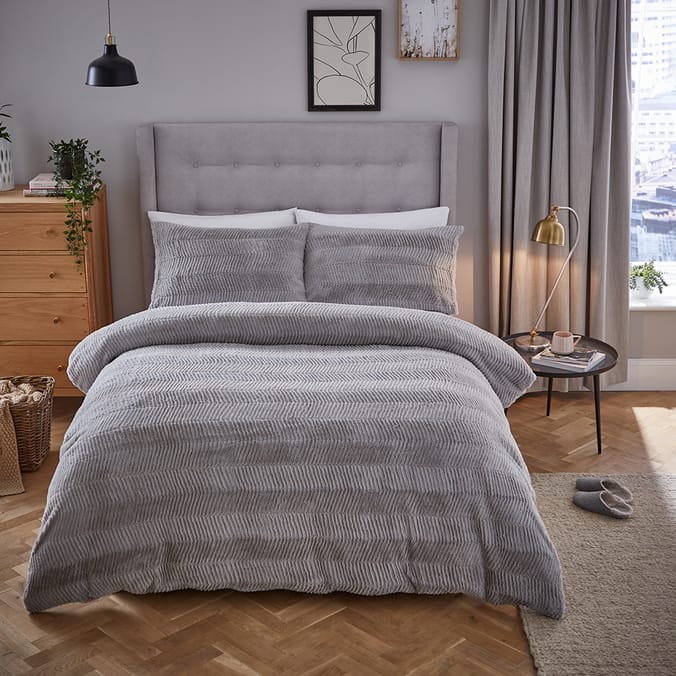 Silentnight: Faux Fur Duvet Set - Grey, single, double, king, size ...