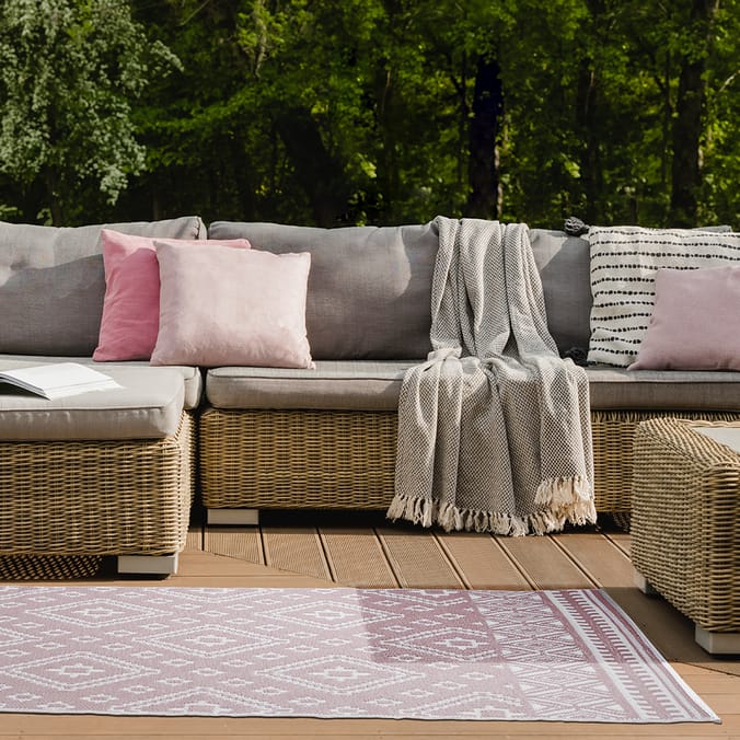 Home bargains garden online cushions