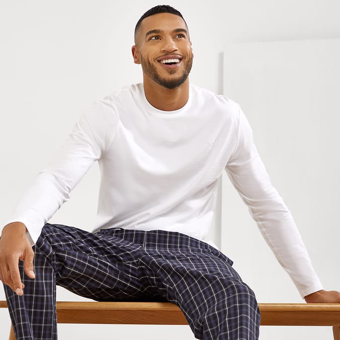 Mens pyjamas gift cheap set